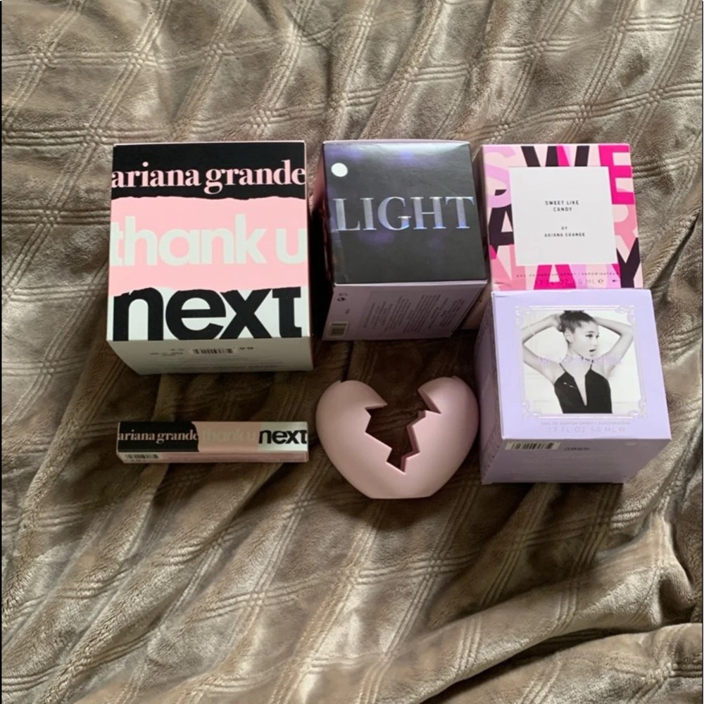 Ariana Grande Display Boxes